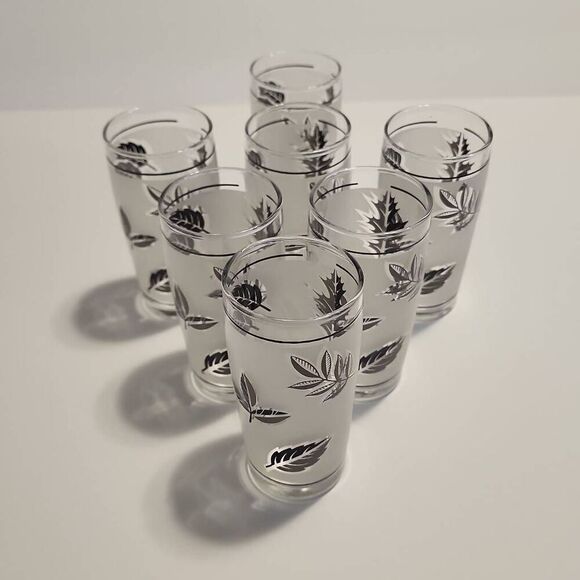 Libbey Vintage Frosted Tulip Silverleaf Set Of 7 4oz Juice Glasses - Picture 2 of 9